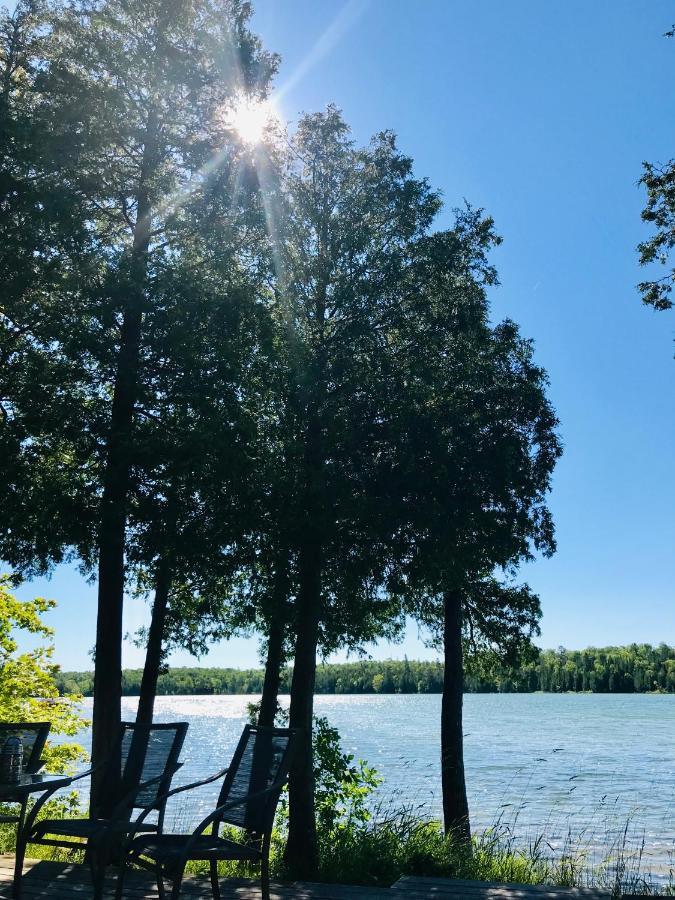 Lakefront Hope Lodge Miller Lake Buitenkant foto